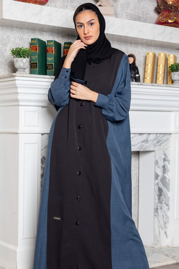 عبايه اسود بازرق من الجانبين