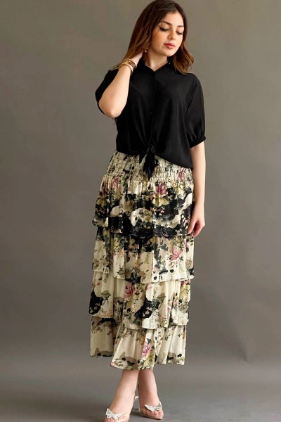 طقم انيق بتنورة مشجرة