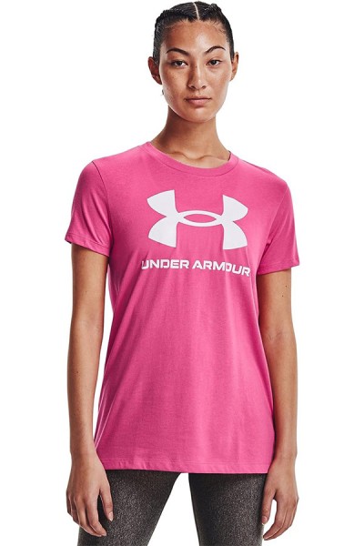 ملابس رياضية نسائية